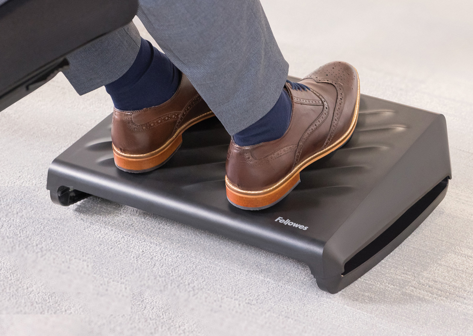 Fellowes Breyta? Reposapies con Plataforma Ergonomica - Ajustable en 3 Posiciones - Plegable para Ahorrar Espacio - Opcion de Balanceo - Color Negro