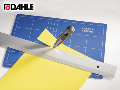 [10693-21561] Dahle 10693 Plancha de Corte A1 60x90cm - 5 Capas con Nucleo Resistente al Corte - Lineas de Orientacion - Color Azul